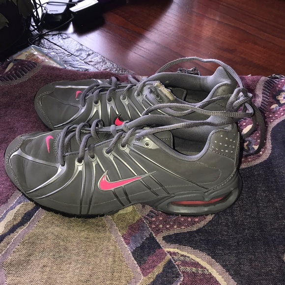 Nike Shoes - Nike max air sneakers size 8 gray pink